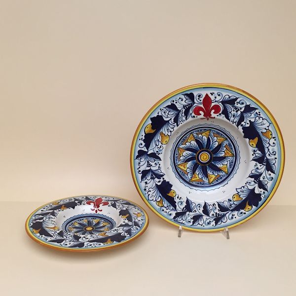 SET OF FRUIT OR DESSERT PLATES OF CM. 23 DIAMETER, CAFAGGIOLO - BLUE; GEOMETRIC